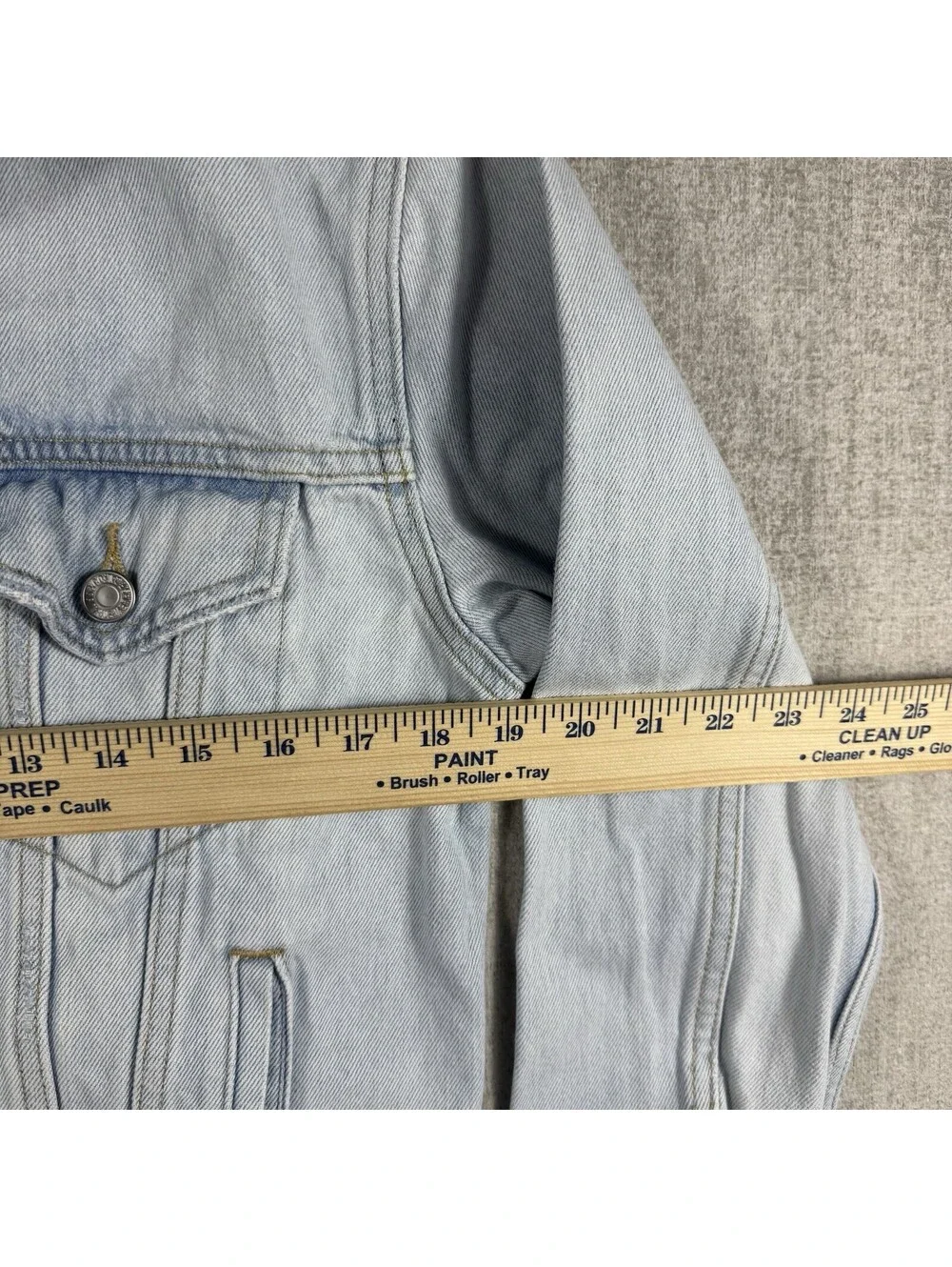 Levi’s Women’s Trucker Denim Jacket Size S Light Wash 100% Cotton Classic Blue